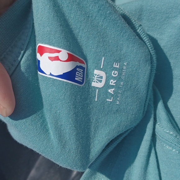 NBA Milwaukee Bucks Basketball T-Shirt, Sz L - Picture 4 of 4